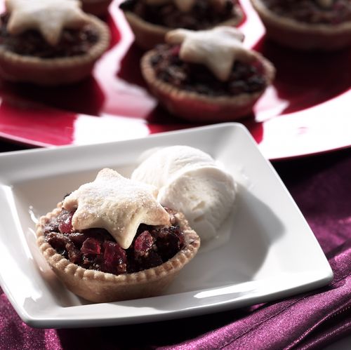 Fig and Walnut Mince Pies with Vanilla Swedish Glace - Vegetarian Society