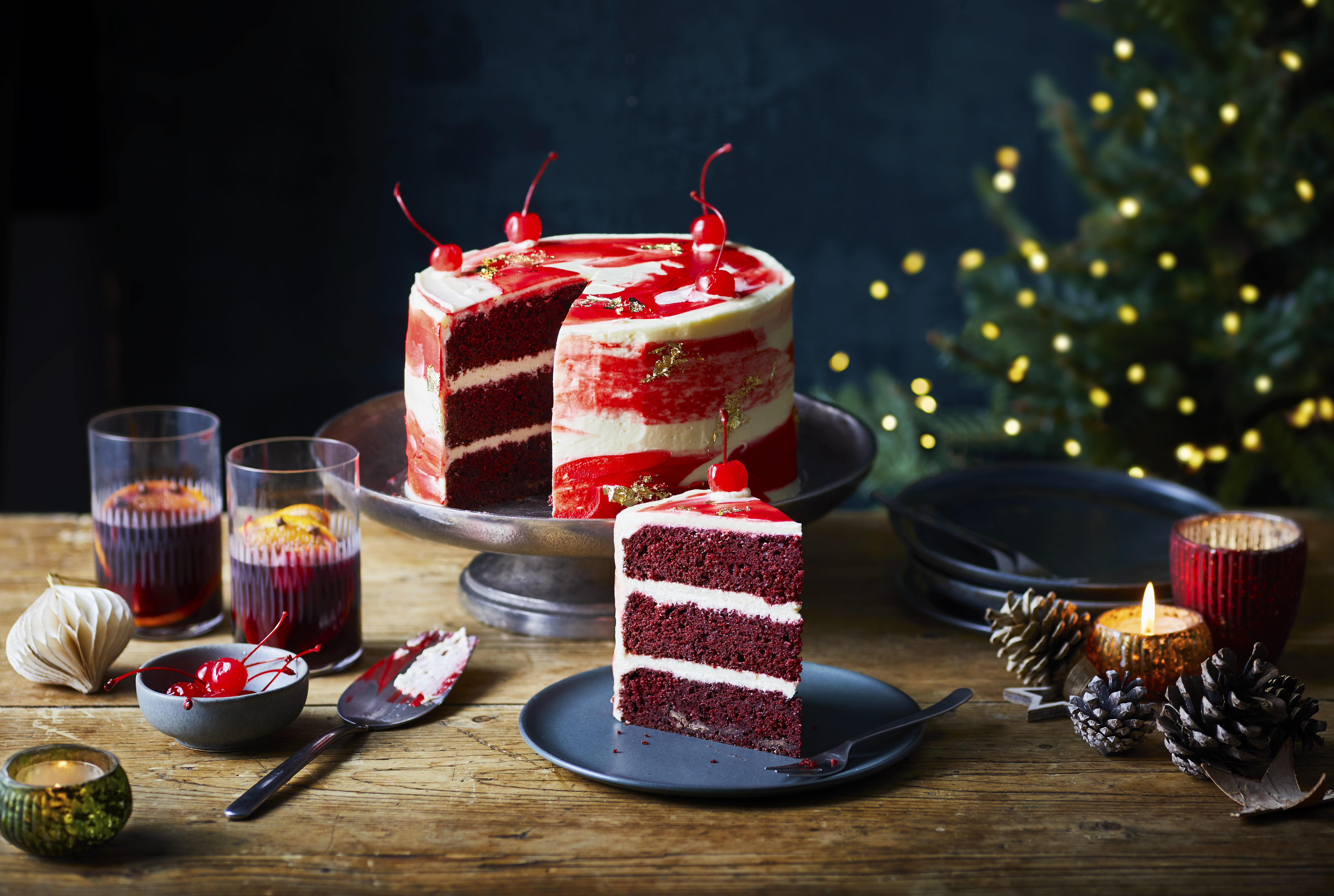 RED VELVET CAKEさま専用 Ravishing Red Velvet Cake | Winni.in