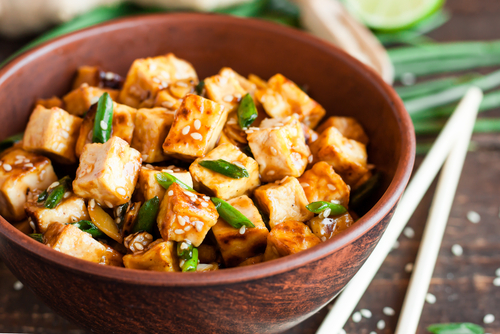 Gochujang Tofu Bulgogi Bowl prepared in the Kick Start Korean class at COOK! with the Vegetarian Society, featuring tofu in a flavourful sauce.