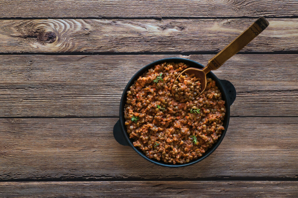Sun-dried tomato and black olive braised lentils